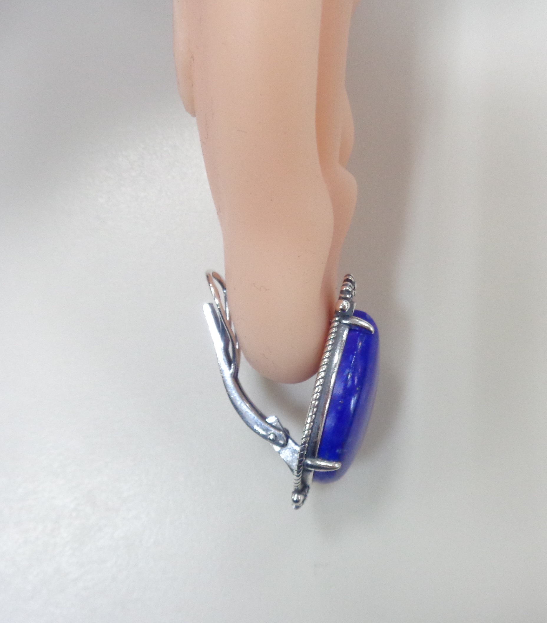 Серебряные серьги с лазуритами